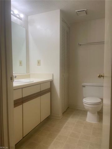 15 Davenport CT, Hampton, VA 23666