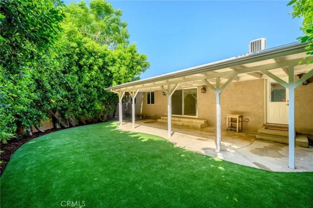 16814 Hartland, Lake Balboa, CA 91406