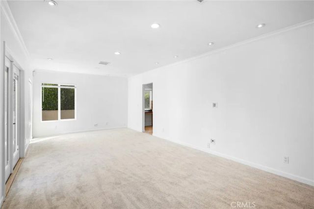 16814 Hartland, Lake Balboa, CA 91406