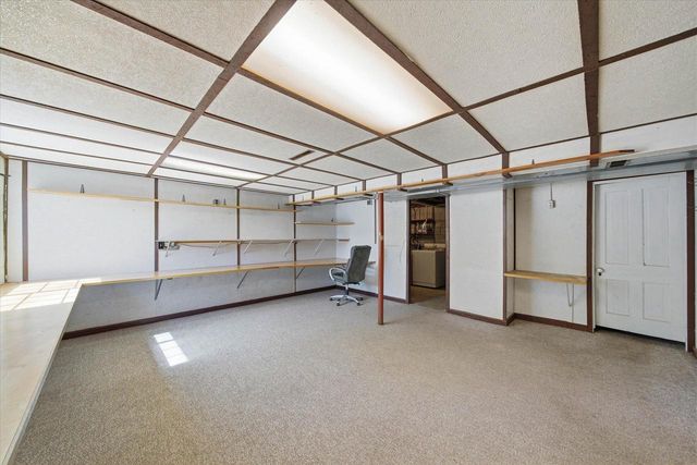 1955 state road 83, Hartford, WI 53027