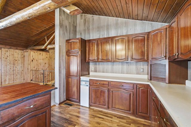 1955 state road 83, Hartford, WI 53027