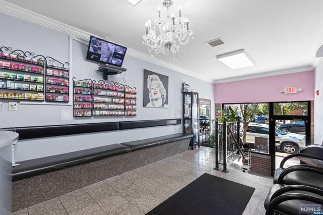 1012 New York Avenue, Union City, NJ 07087