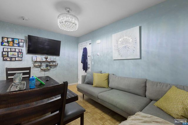 1012 New York Avenue, Union City, NJ 07087