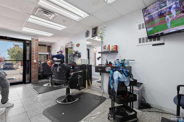 1012 New York Avenue, Union City, NJ 07087