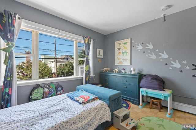 1012 New York Avenue, Union City, NJ 07087