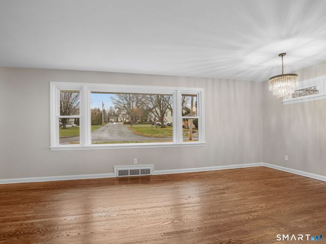 36 Craig Lane, Trumbull, CT 06611