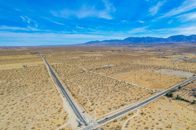 10710 E Avenue T, Littlerock, CA 93543