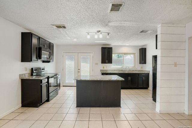 5942 Hidden Glade, San Antonio, TX 78250