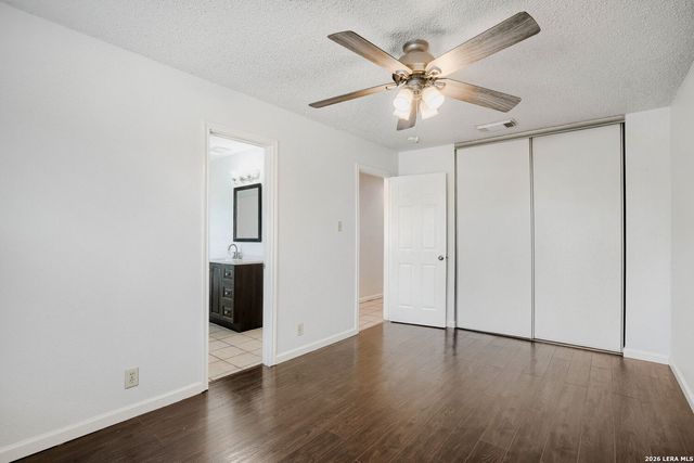 5942 Hidden Glade, San Antonio, TX 78250