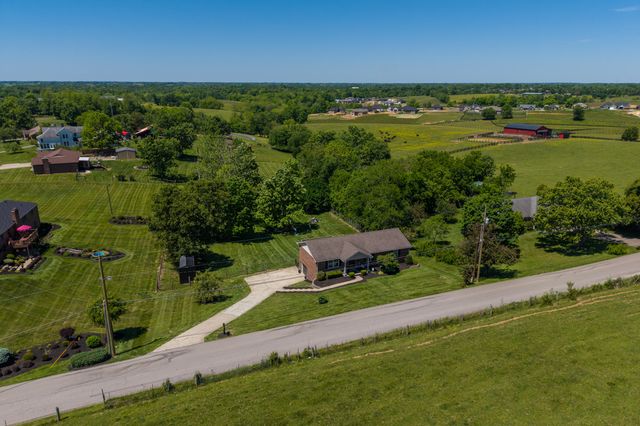 104 Crutcher Pike, Richmond, KY 40475