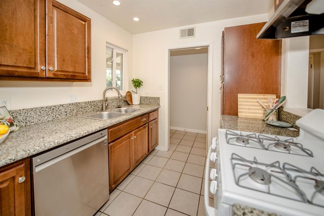10762 Segovia Way, Rancho Cordova, CA 95670