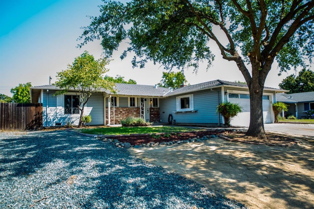10762 Segovia Way, Rancho Cordova, CA 95670