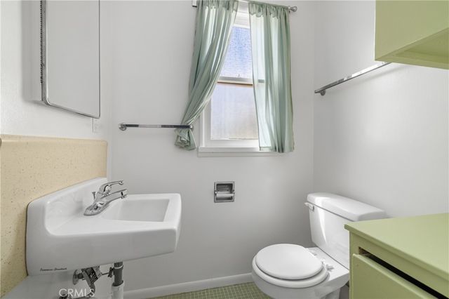 948 W Buffington, Upland, CA 91784