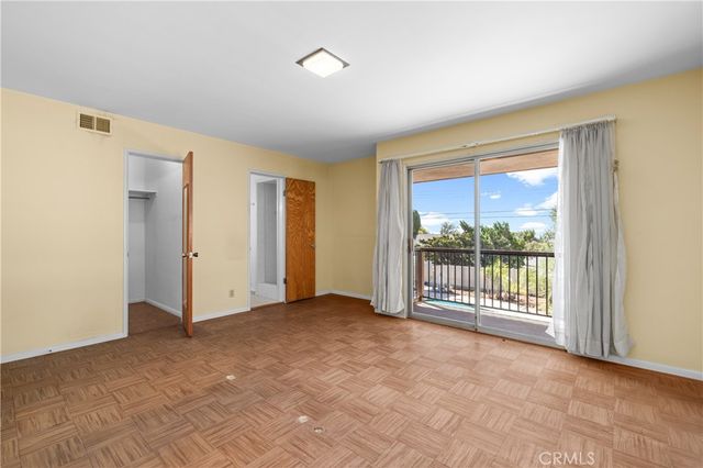 948 W Buffington, Upland, CA 91784
