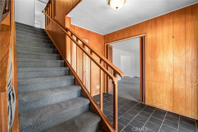 948 W Buffington, Upland, CA 91784