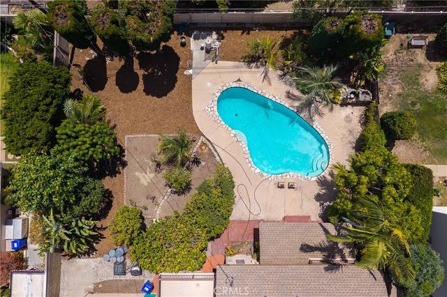 948 W Buffington, Upland, CA 91784