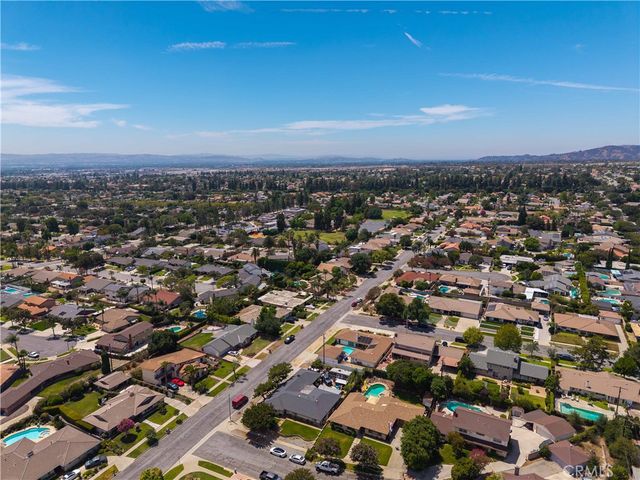 948 W Buffington, Upland, CA 91784