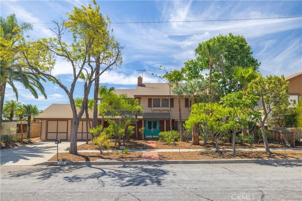 948 W Buffington, Upland, CA 91784