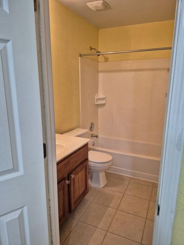 808 Busleigh Castle WAY, Pflugerville, TX 78660