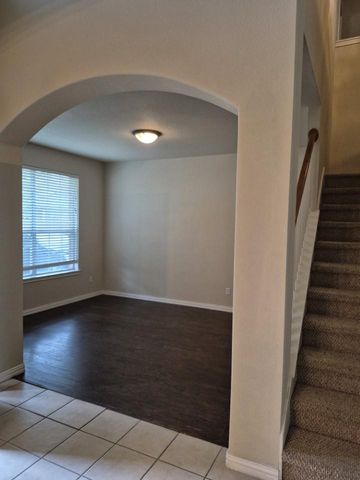 808 Busleigh Castle WAY, Pflugerville, TX 78660