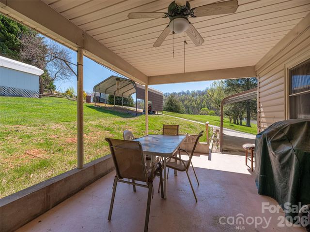 17 Mustang Lane, Waynesville, NC 28786