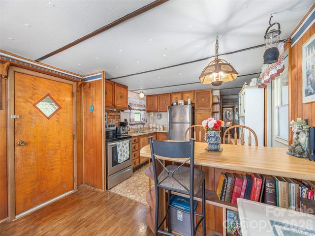 17 Mustang Lane, Waynesville, NC 28786