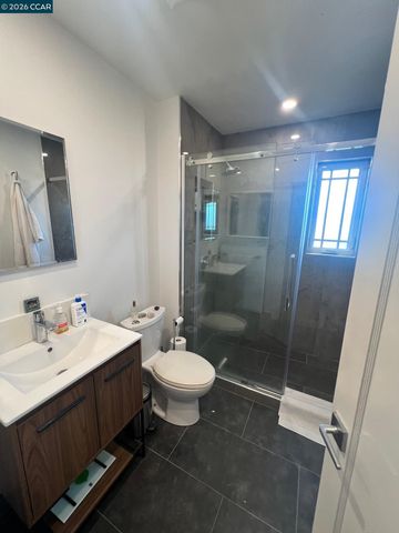 1325 Hopkins St, Berkeley, CA 94702