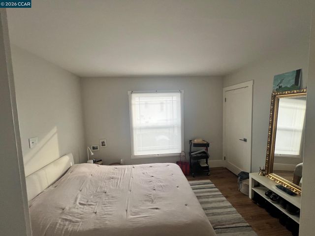 1325 Hopkins St, Berkeley, CA 94702