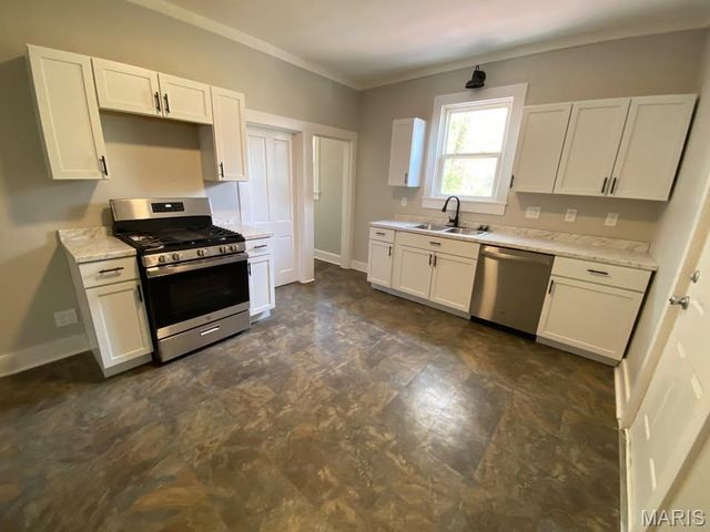 615 Central Avenue, Alton, IL 62002