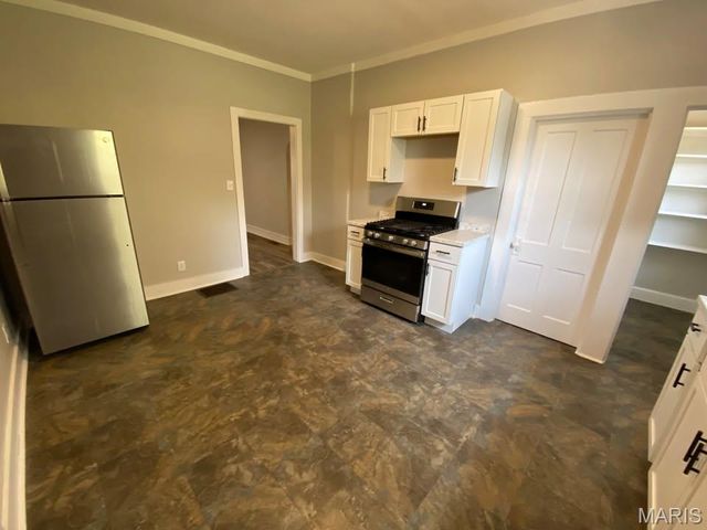 615 Central Avenue, Alton, IL 62002