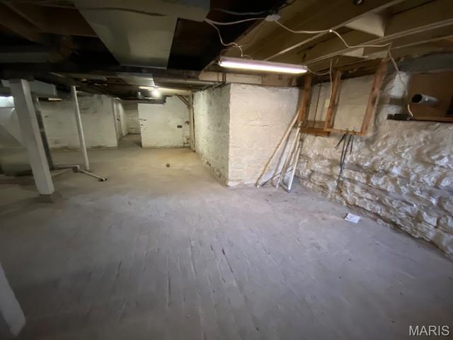 615 Central Avenue, Alton, IL 62002