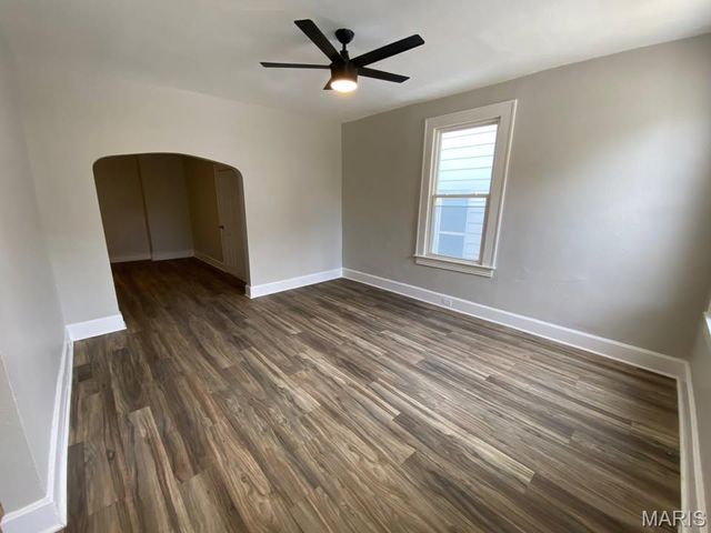 615 Central Avenue, Alton, IL 62002