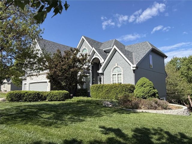 7822 Hull Avenue, Kansas City, MO 64151