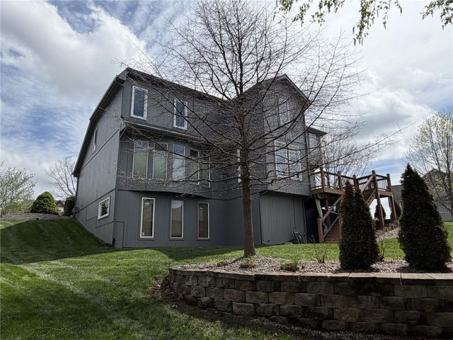 7822 Hull Avenue, Kansas City, MO 64151