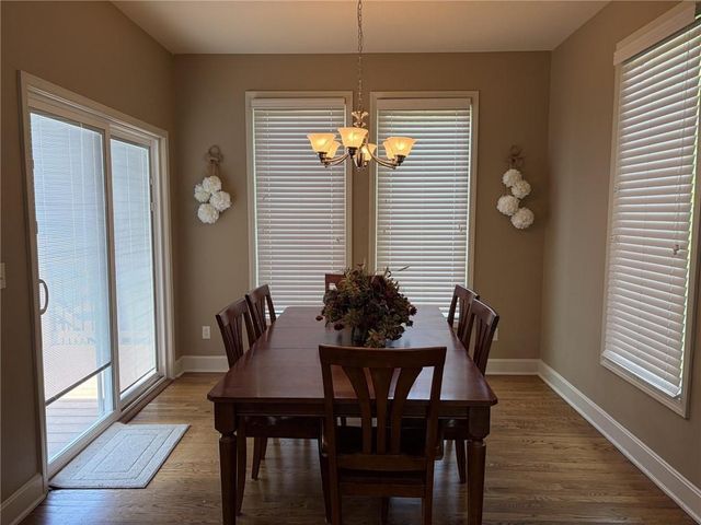 7822 Hull Avenue, Kansas City, MO 64151