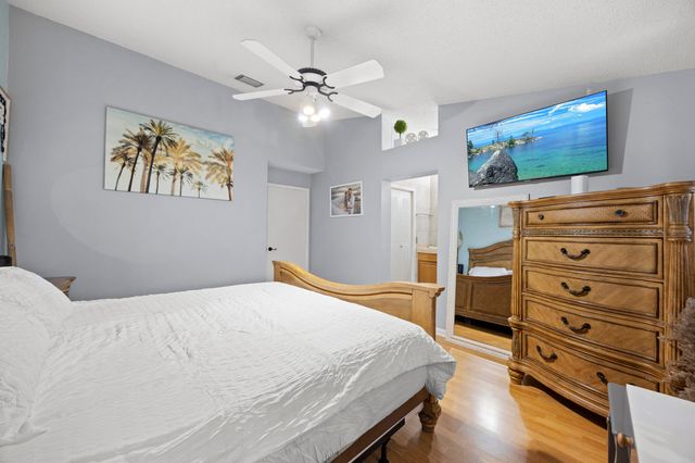 1928 E Discovery Cir Circle E, Deerfield Beach, FL 33442