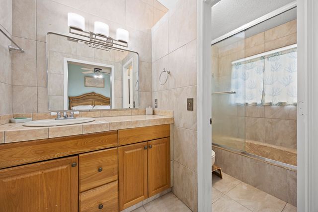 1928 E Discovery Cir Circle E, Deerfield Beach, FL 33442