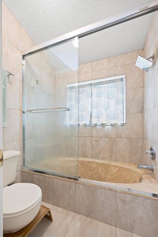 1928 E Discovery Cir Circle E, Deerfield Beach, FL 33442