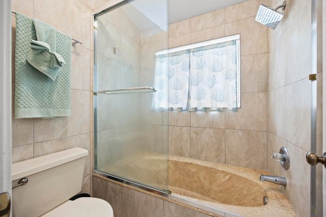 1928 E Discovery Cir Circle E, Deerfield Beach, FL 33442