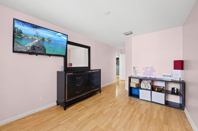 1928 E Discovery Cir Circle E, Deerfield Beach, FL 33442