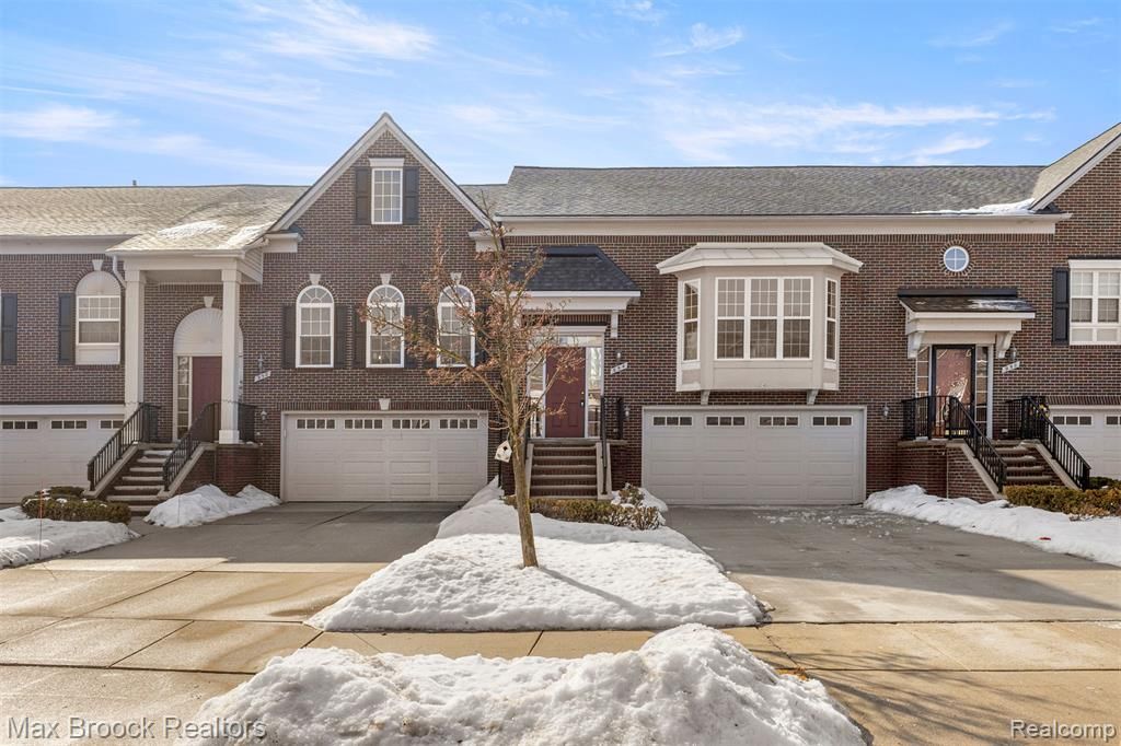 954 Sandalwood Drive, Troy, MI 48085