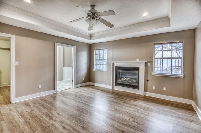 114 Park Place, La Grange, TX 78945