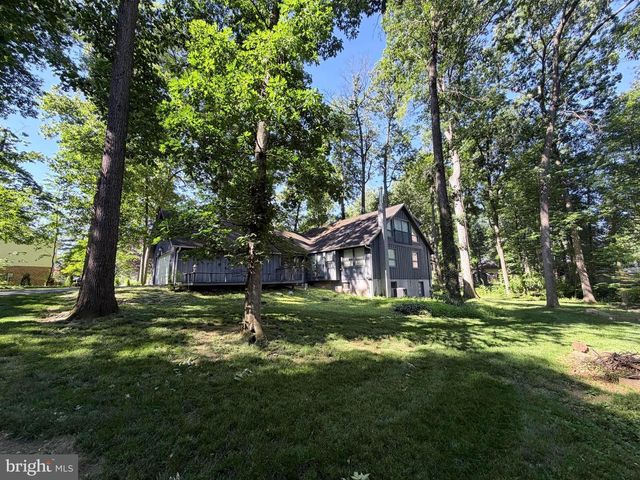 6067 GREENBRIAR COURT, Fayetteville, PA 17222
