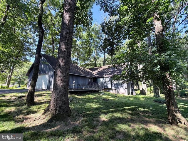 6067 GREENBRIAR COURT, Fayetteville, PA 17222