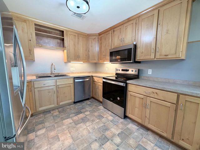 6067 GREENBRIAR COURT, Fayetteville, PA 17222