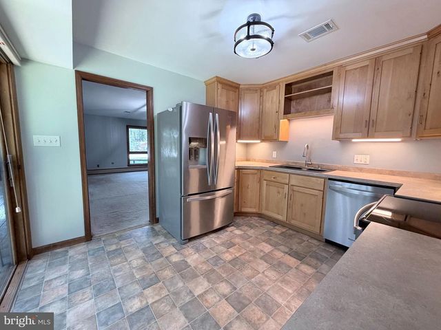 6067 GREENBRIAR COURT, Fayetteville, PA 17222