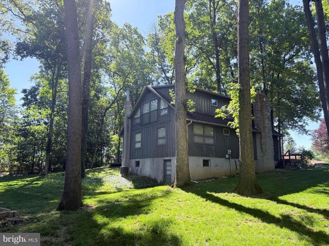 6067 GREENBRIAR COURT, Fayetteville, PA 17222