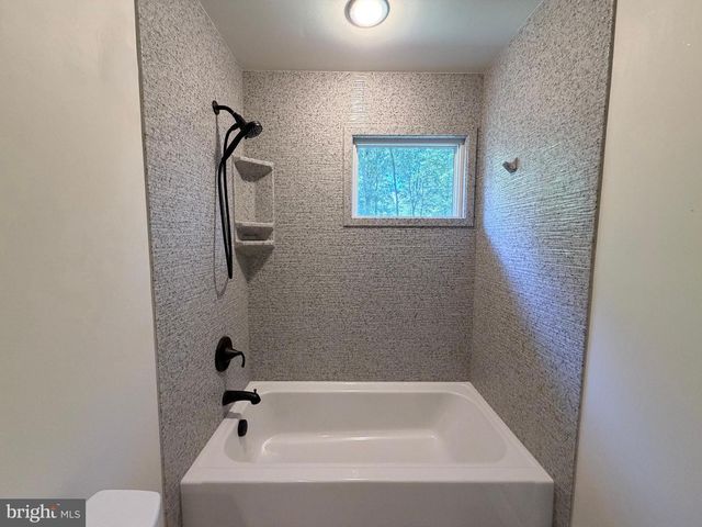 6067 GREENBRIAR COURT, Fayetteville, PA 17222