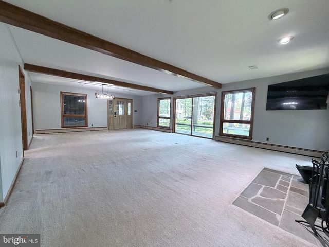 6067 GREENBRIAR COURT, Fayetteville, PA 17222