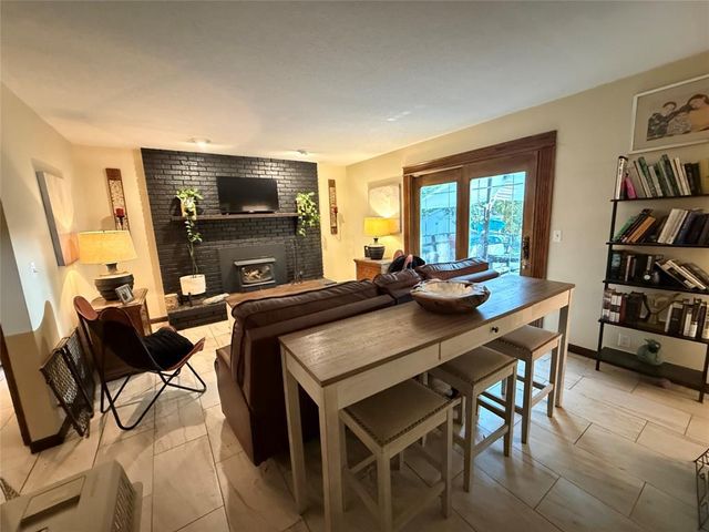 1011 Skyview Drive, Altoona, WI 54720